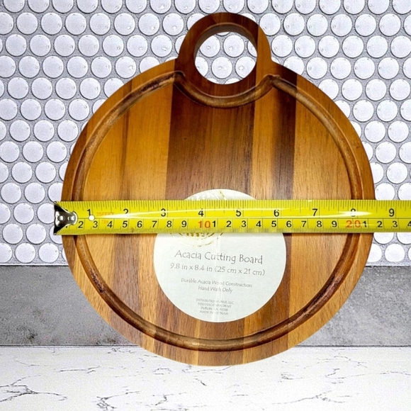 Wood Cutting Board with Juice Groove Size 9.8" x 8.4" - NWT - Picture 5 of 7